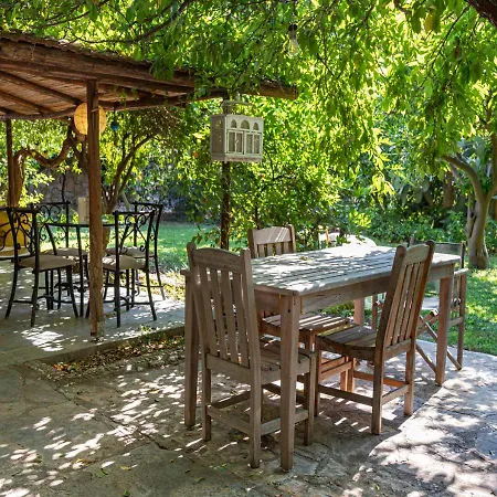 Cozy And Secluded House With Private Pool And Garden In Vilă Bodrum