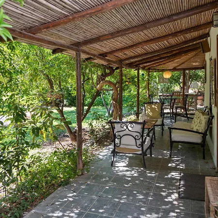 Cozy And Secluded House With Private Pool And Garden In Αλικαρνασσός