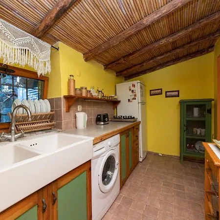 Cozy And Secluded House With Private Pool And Garden In * Αλικαρνασσός
